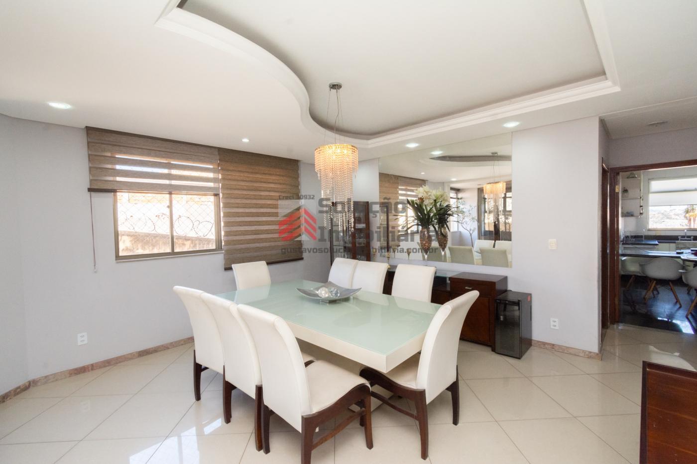 Casa à venda com 5 quartos, 606m² - Foto 12