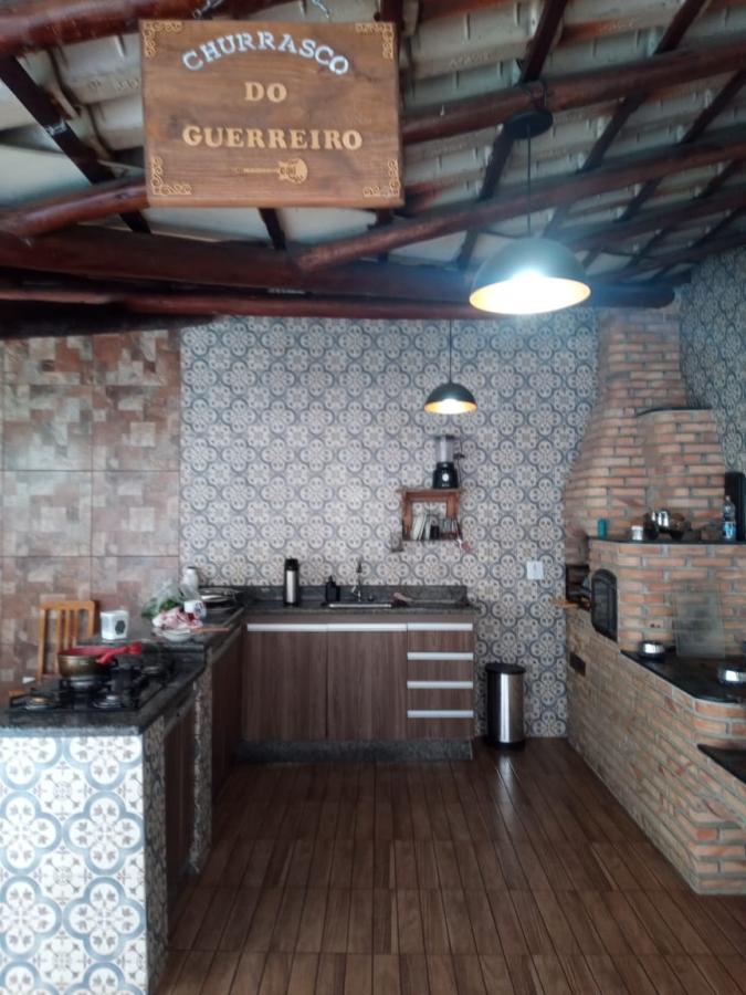 Casa à venda com 5 quartos, 240m² - Foto 10