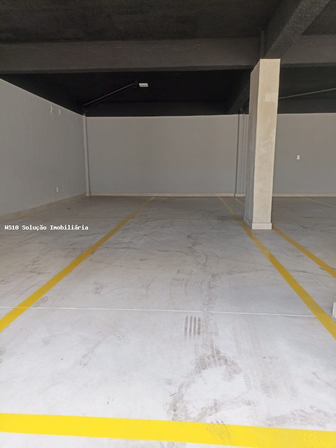 Apartamento à venda com 3 quartos, 135m² - Foto 4