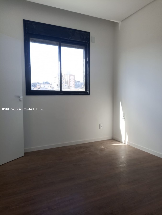 Apartamento à venda com 3 quartos, 135m² - Foto 18