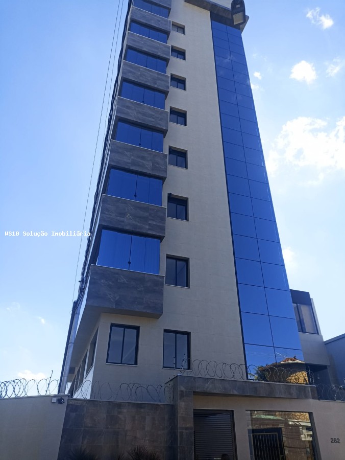Apartamento à venda com 3 quartos, 135m² - Foto 1
