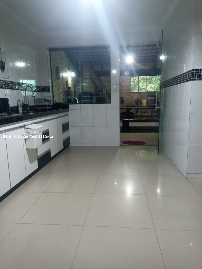 Casa de Condomínio à venda com 3 quartos, 180m² - Foto 11