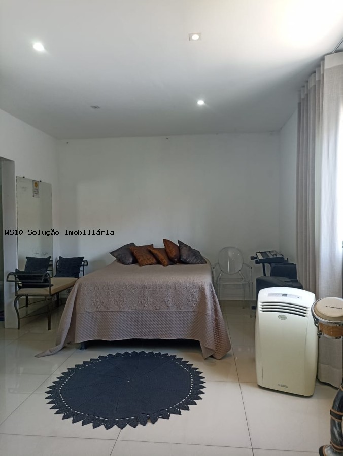 Casa à venda com 3 quartos, 360m² - Foto 10
