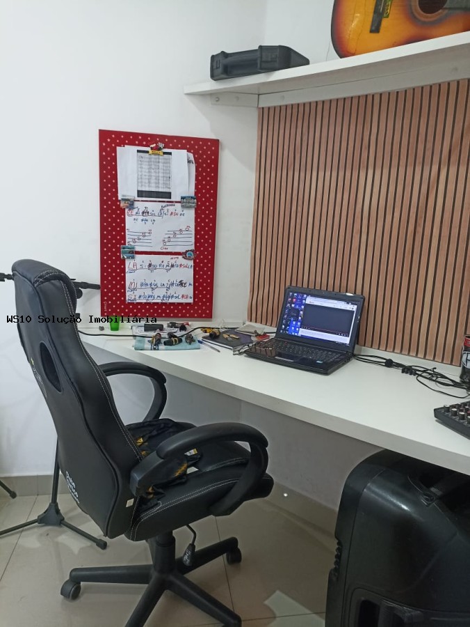 Casa à venda com 3 quartos, 360m² - Foto 16