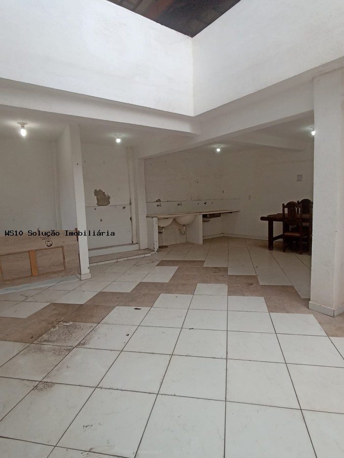 Casa, 3 quartos, 200 m² - Foto 13