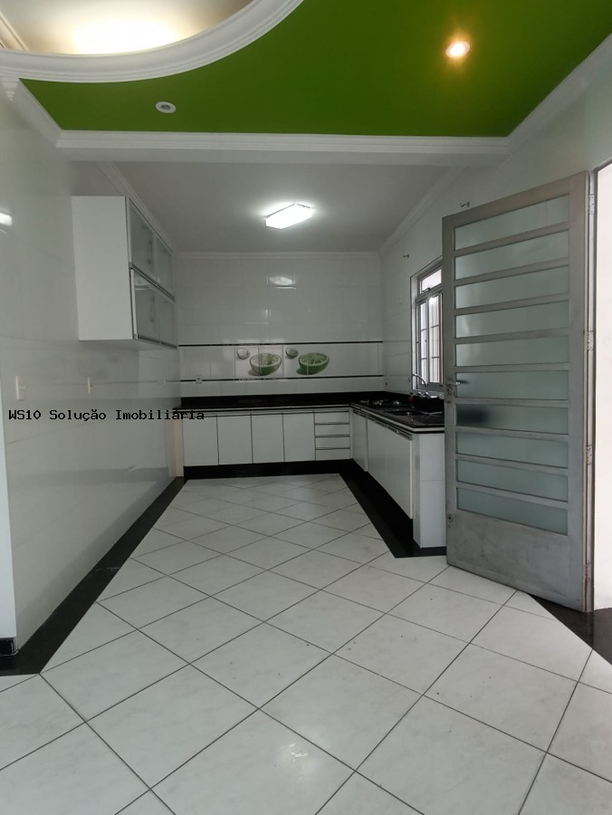 Casa, 3 quartos, 200 m² - Foto 9